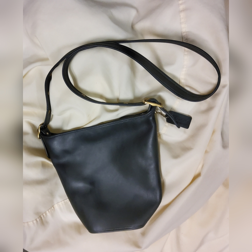 Coach Authentic Vintage Maggie Boho Bucket Bag, Calfskin Leather. Excel. Cond.